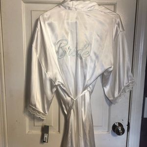 BNWT woman’s Bride robe